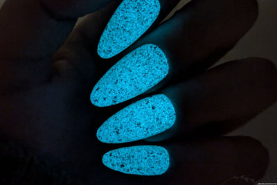 @nails.and.hamer